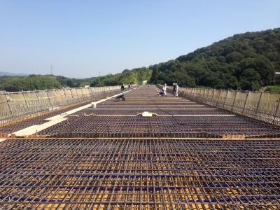 玉島笠岡道路畑池　高架橋床版工事